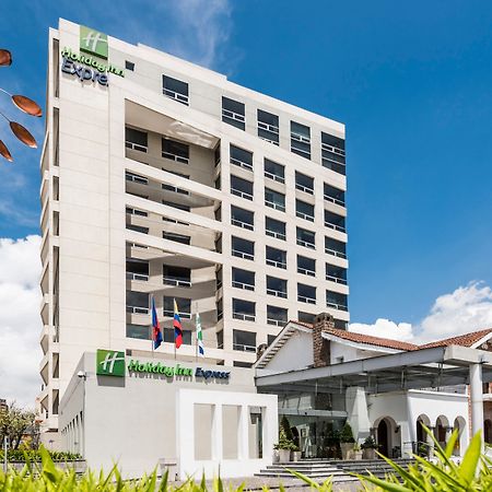 Holiday Inn Express Quito, An Ihg Hotel Exterior photo